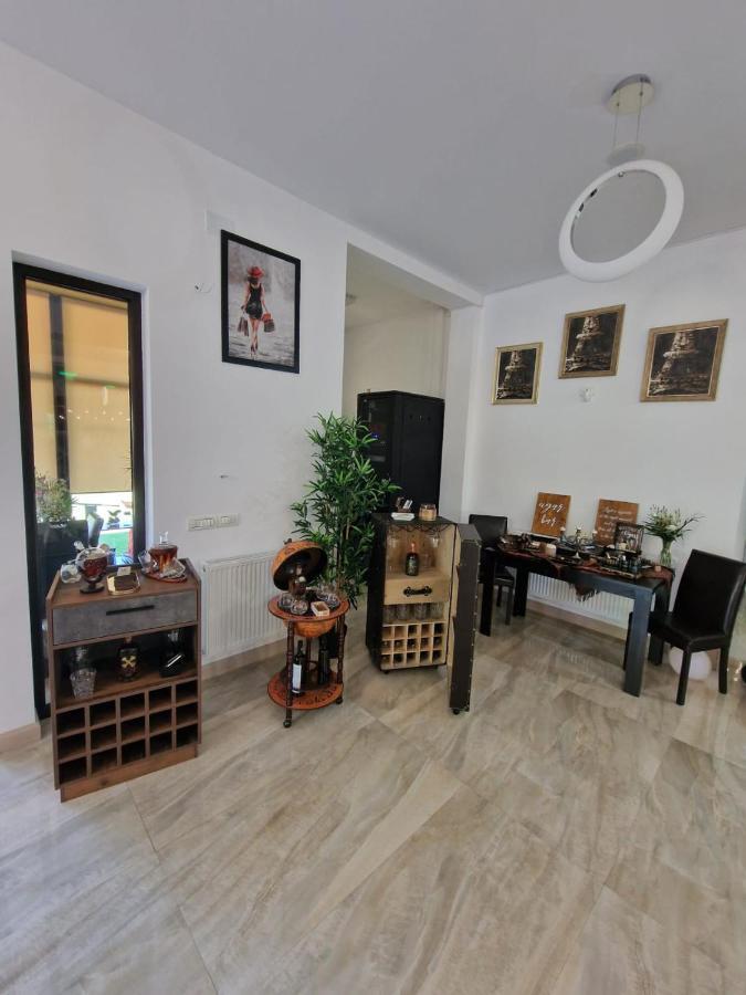 فندق Poiana Verde Garden House Poiana Campina المظهر الخارجي الصورة